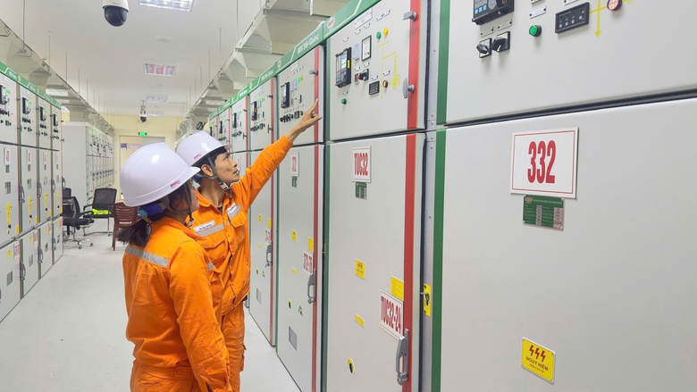 Vĩnh Ph&uacute;c đ&oacute;ng điện th&agrave;nh c&ocirc;ng dự &aacute;n lắp đặt MBA T2 trạm 110kV Tam Dương- Ảnh 2.