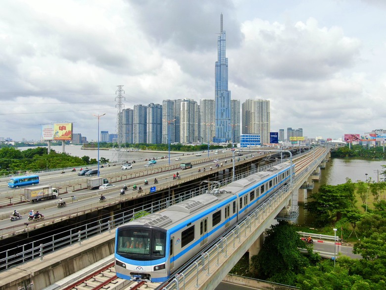 Từ đại lộ đến metro: Dấu ấn hạ tầng giao thông TP.HCM sau 50 năm thống nhất- Ảnh 3. Từ đại lộ đến metro: Dấu ấn hạ tầng giao thông TP.HCM sau 50 năm thống nhất- Ảnh 3.