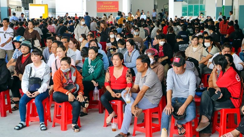 CSGT Cần Thơ lần đầu tổ chức thi s&aacute;t hạch l&aacute;i xe, 800 th&iacute; sinh tham gia- Ảnh 2.