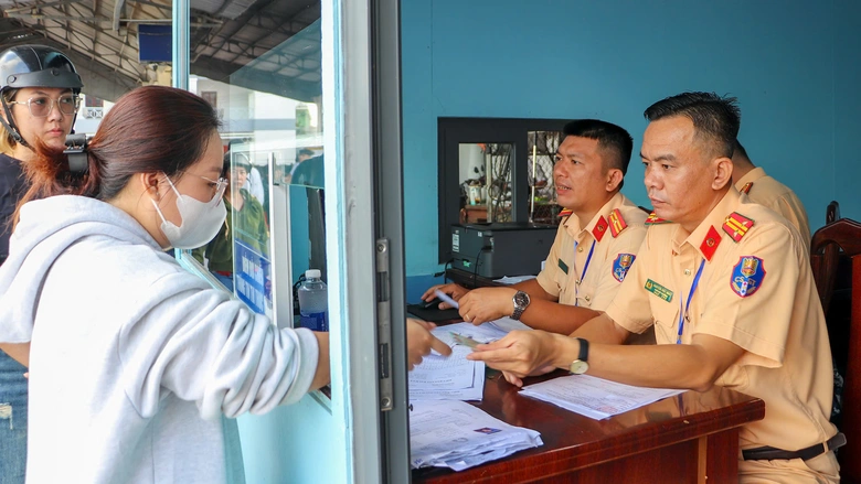 CSGT Cần Thơ lần đầu tổ chức thi s&aacute;t hạch l&aacute;i xe, 800 th&iacute; sinh tham gia- Ảnh 7.