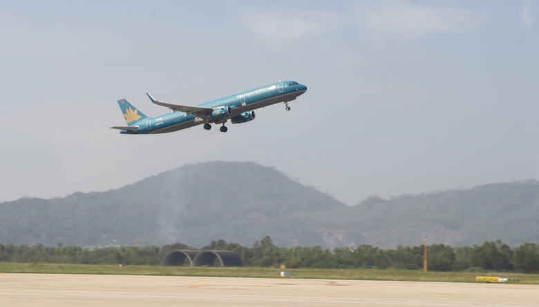 Đ&agrave; Nẵng: Bến xe nườm nượp kh&aacute;ch, nhiều nh&agrave; xe kh&ocirc;ng tăng gi&aacute; v&eacute; dịp lễ- Ảnh 3.