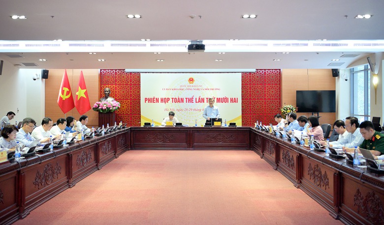 Dự &aacute;n Luật Đường sắt (sửa đổi) đủ điều kiện tr&igrave;nh Quốc hội tại kỳ họp thứ 9- Ảnh 3.