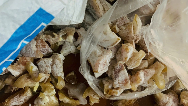 Chặn hơn 10 tấn nội tạng tr&acirc;u, b&ograve; bốc m&ugrave;i chuẩn bị ti&ecirc;u thụ dịp nghỉ lễ- Ảnh 2.