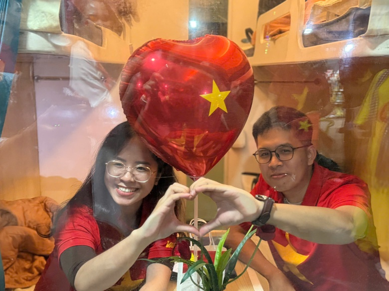 Khởi h&agrave;nh chuyến t&agrave;u đặc biệt ch&agrave;o mừng ng&agrave;y đất nước ho&agrave;n to&agrave;n giải ph&oacute;ng- Ảnh 8.