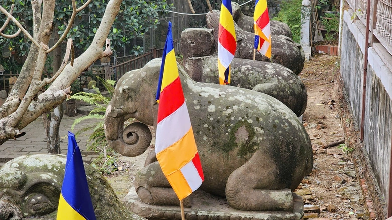 Chi&ecirc;m ngưỡng hai bảo vật quốc gia trong ng&ocirc;i ch&ugrave;a ngh&igrave;n năm ở Bắc Ninh- Ảnh 23.