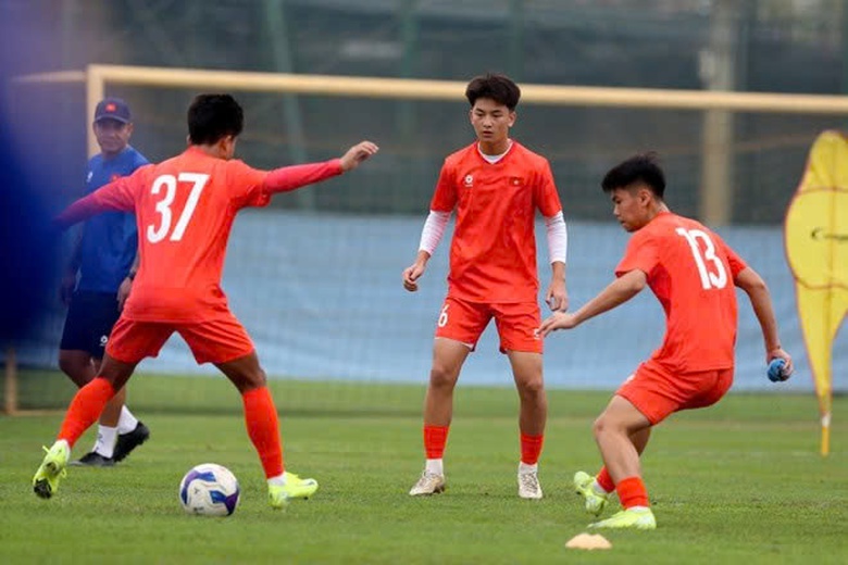 U17 Việt Nam xếp tr&ecirc;n Indonesia ở một thống k&ecirc; tại giải ch&acirc;u &Aacute;- Ảnh 1.