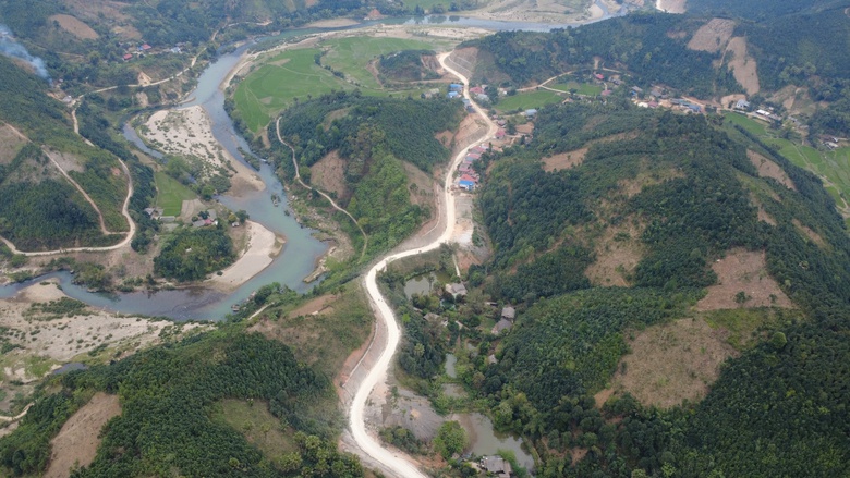 Xuyên lễ thi công tuyến đường 546 tỷ đồng nối cao tốc Nội Bài - Lào Cai- Ảnh 1. Xuyên lễ thi công tuyến đường 546 tỷ đồng nối cao tốc Nội Bài - Lào Cai- Ảnh 1.