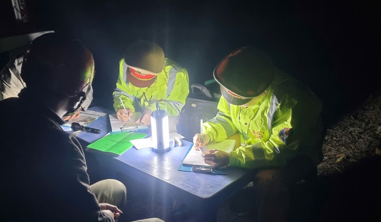 Sau giải thể công an huyện, CSGT Lạng Sơn duy trì tuần tra, khép kín địa bàn- Ảnh 3. Sau giải thể công an huyện, CSGT Lạng Sơn duy trì tuần tra, khép kín địa bàn- Ảnh 3.