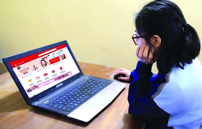 Sàn thương mại điện tử tăng phí, chủ shop lao đao- Ảnh 1. Sàn thương mại điện tử tăng phí, chủ shop lao đao- Ảnh 1.