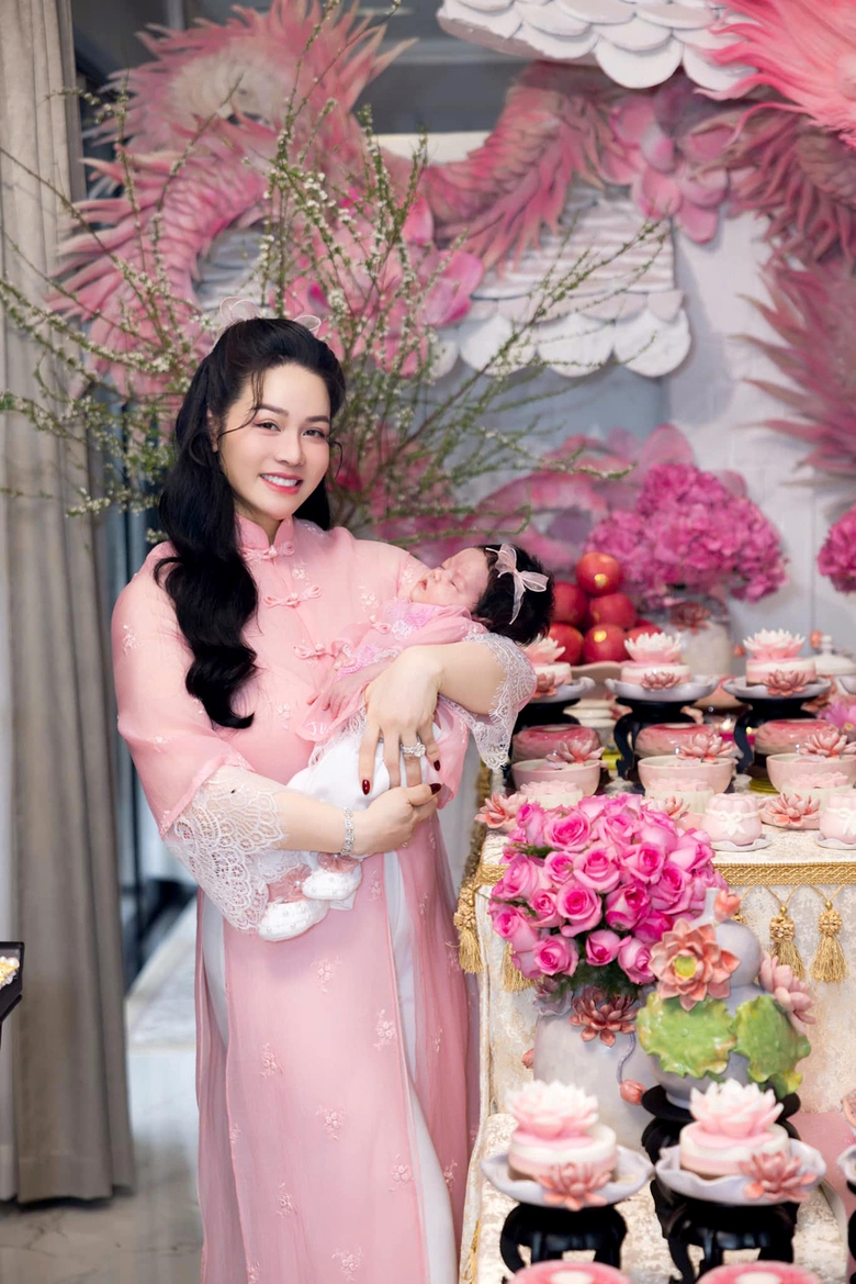 Ca sĩ Nhật Kim Anh: Tôi thấy tốt hơn mỗi ngày nhờ con- Ảnh 1. Ca sĩ Nhật Kim Anh: Tôi thấy tốt hơn mỗi ngày nhờ con- Ảnh 1.