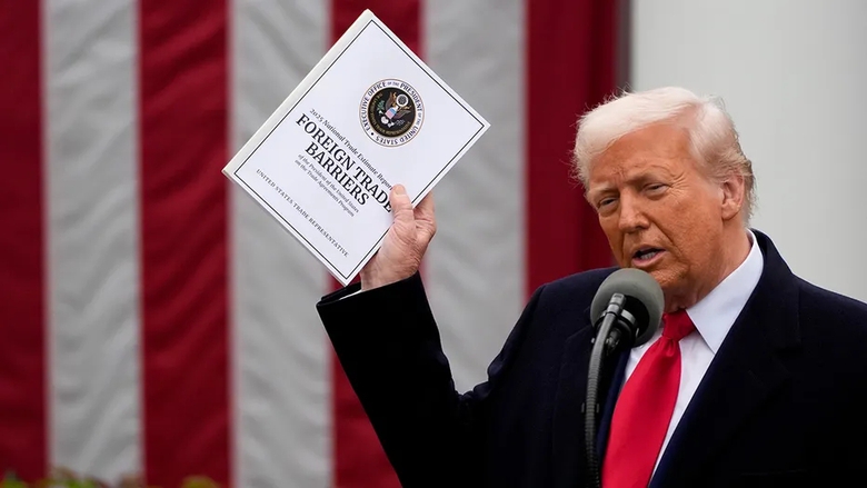 V&igrave; sao &ocirc;ng Trump kh&ocirc;ng &aacute;p ch&iacute;nh s&aacute;ch thuế mới với Nga, Belarus?- Ảnh 1.