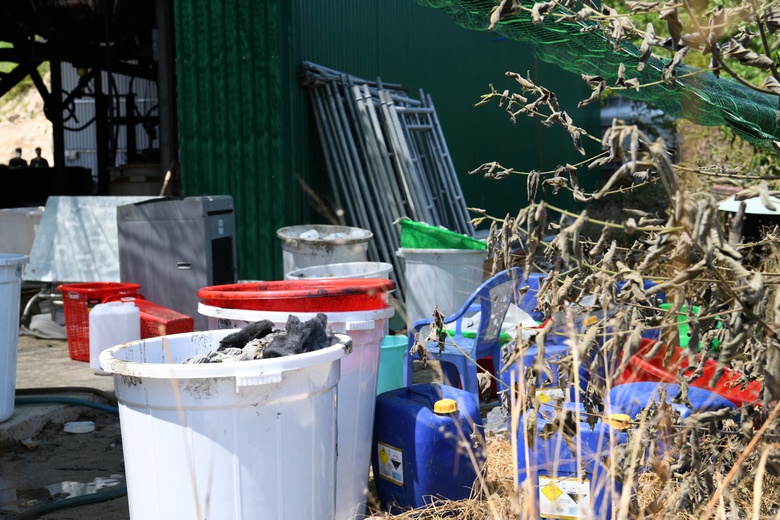 H&igrave;nh ảnh chưa từng c&ocirc;ng bố vụ bắt nh&oacute;m sản xuất 1,4 tấn ma t&uacute;y ở Nha Trang- Ảnh 7.