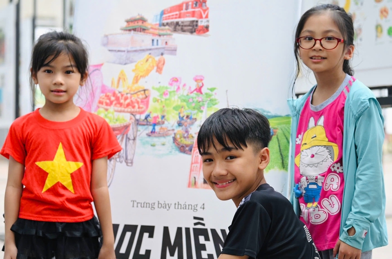 Hành trình đến Đại thắng mùa Xuân qua lăng kính triển lãm giữa Thủ đô- Ảnh 12. Hành trình đến Đại thắng mùa Xuân qua lăng kính triển lãm giữa Thủ đô- Ảnh 12.