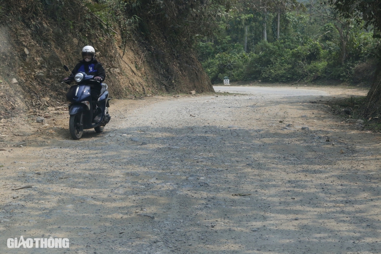 Bắc Kạn: Đường tỉnh xuống cấp, sửa chữa chắp vá vì thiếu kinh phí- Ảnh 6. Bắc Kạn: Đường tỉnh xuống cấp, sửa chữa chắp vá vì thiếu kinh phí- Ảnh 6.