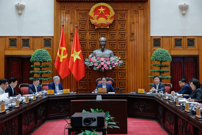 Thủ tướng: Tiếp tục giao thiệp để Mỹ tạm ho&atilde;n &aacute;p thuế trong l&uacute;c chờ đ&agrave;m ph&aacute;n- Ảnh 2.