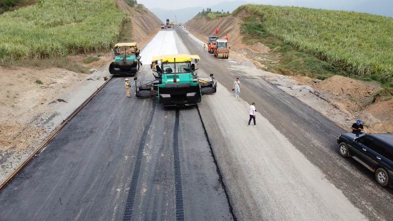 Rốt r&aacute;o gỡ vướng mặt bằng cao tốc Kh&aacute;nh H&ograve;a - Bu&ocirc;n Ma Thuột- Ảnh 2.