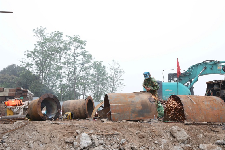 Tiến độ cầu Phong Ch&acirc;u ở Ph&uacute; Thọ hiện ra sao?- Ảnh 4.