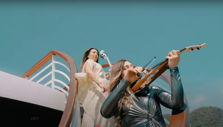 Hậu trường bí ẩn của MV "Victory - Bond in Vietnam" được quay giữa Đảo Mắt Rồng hoang sơ- Ảnh 3. Hậu trường bí ẩn của MV "Victory - Bond in Vietnam" được quay giữa Đảo Mắt Rồng hoang sơ- Ảnh 3.