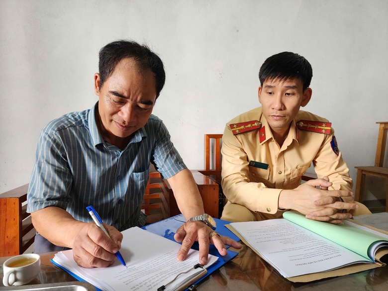 Thuyền trưởng ki&ecirc;ng uống rượu nửa năm v&igrave; l&ecirc;nh đ&ecirc;nh s&ocirc;ng nước- Ảnh 6.