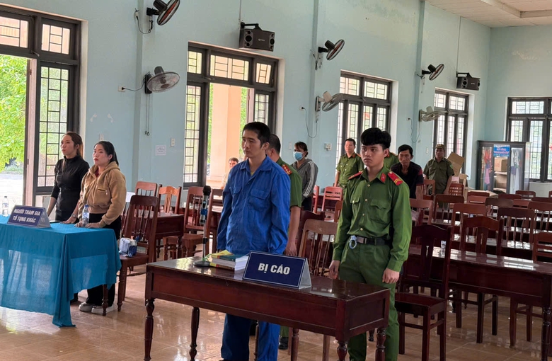 Đốt xe m&aacute;y người y&ecirc;u, nam thanh ni&ecirc;n lĩnh &aacute;n 3 năm t&ugrave;- Ảnh 1.