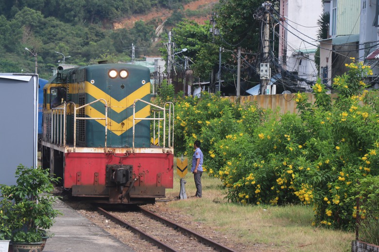 Du khách hào hứng trên chuyến tàu "xuyên thời gian" về miền đất võ Bình Định- Ảnh 1. Du khách hào hứng trên chuyến tàu "xuyên thời gian" về miền đất võ Bình Định- Ảnh 1.