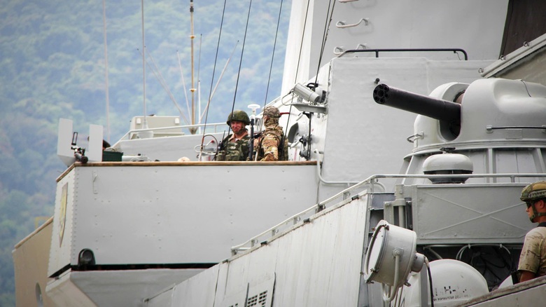 T&agrave;u Hải qu&acirc;n Nga cập cảng Ti&ecirc;n Sa, bắt đầu chuyến thăm Đ&agrave; Nẵng- Ảnh 3.