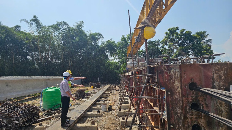 Xây dựng 3 cầu mới thay thế loạt “cầu già yếu” ở huyện miền núi Khánh Hòa- Ảnh 9. Xây dựng 3 cầu mới thay thế loạt “cầu già yếu” ở huyện miền núi Khánh Hòa- Ảnh 9.