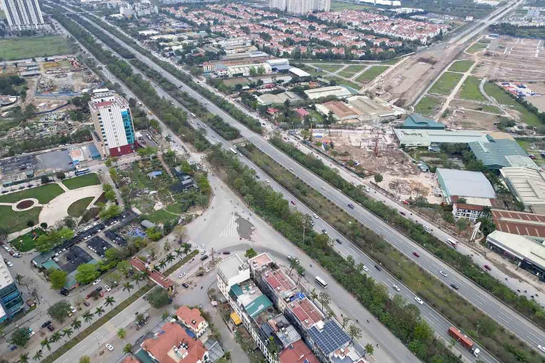 Hà Nội: Tổ chức lại giao thông Đại lộ Thăng Long, người dân đi lại thế nào?- Ảnh 1. Hà Nội: Tổ chức lại giao thông Đại lộ Thăng Long, người dân đi lại thế nào?- Ảnh 1.