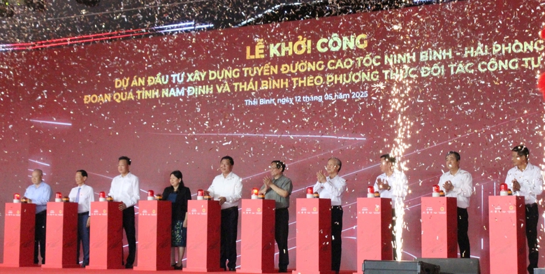 Thủ tướng: Phấn đấu ho&agrave;n th&agrave;nh cao tốc qua Th&aacute;i B&igrave;nh, Nam Định năm 2026- Ảnh 1.