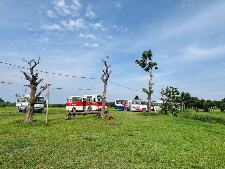 Hà Nội: Sẽ xử lý dứt điểm tình trạng san lấp, lấn chiếm bãi bồi ven sông Hồng- Ảnh 2. Hà Nội: Sẽ xử lý dứt điểm tình trạng san lấp, lấn chiếm bãi bồi ven sông Hồng- Ảnh 2.
