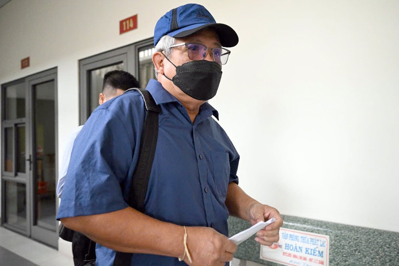 Cựu Thứ trưởng Nguyễn Linh Ngọc hầu tòa vụ đất hiếm ở Yên Bái- Ảnh 2. Cựu Thứ trưởng Nguyễn Linh Ngọc hầu tòa vụ đất hiếm ở Yên Bái- Ảnh 2.