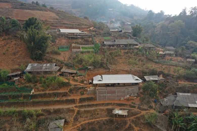 Chuyện "c&otilde;ng nh&agrave;" l&ecirc;n n&uacute;i ở Y&ecirc;n B&aacute;i- Ảnh 9.