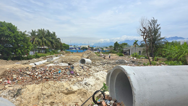 Dự &aacute;n gần 1.000 tỷ đồng ở Đ&agrave; Nẵng vẫn dang dở sau 2 năm chậm tiến độ- Ảnh 13.
