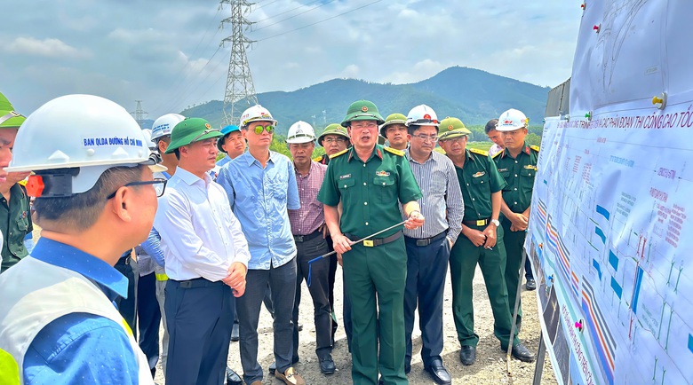 Quyết t&acirc;m cao th&ocirc;ng tuyến cao tốc H&ograve;a Li&ecirc;n - T&uacute;y Loan ng&agrave;y 19/8- Ảnh 1.