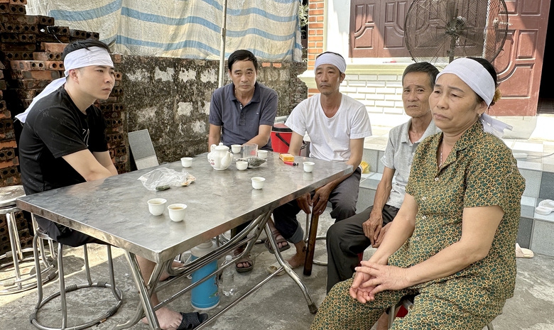 Nỗi đau x&eacute; l&ograve;ng ba b&agrave; ch&aacute;u gặp nạn tr&ecirc;n đường về- Ảnh 1.