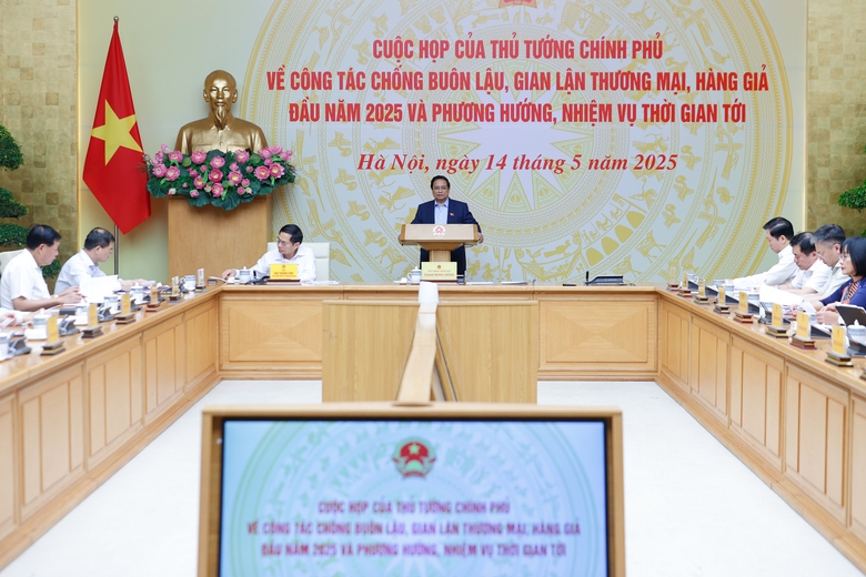 Thủ tướng: Lập tổ công tác đặc biệt, mở đợt tấn công cao điểm truy quét buôn lậu, hàng giả- Ảnh 2. Thủ tướng: Lập tổ công tác đặc biệt, mở đợt tấn công cao điểm truy quét buôn lậu, hàng giả- Ảnh 2.