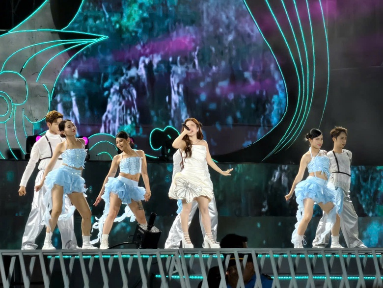 Hải Ph&ograve;ng: S&ocirc;i động trong đ&ecirc;m nhạc &ldquo;Memory S&oacute;ng Concert&rdquo;- Ảnh 2.