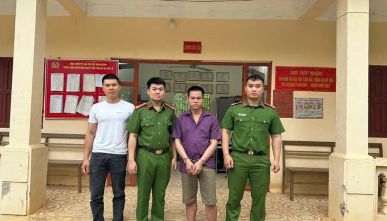 Bắt đối tượng trốn truy n&atilde; suốt 9 th&aacute;ng dưới tầng hầm nh&agrave; ri&ecirc;ng- Ảnh 1.