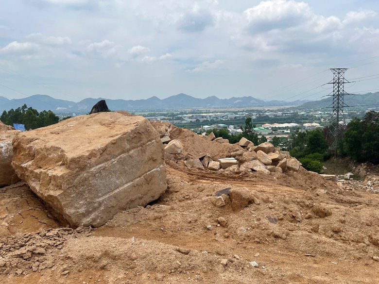 Bình Định: Khai thác khoáng sản vượt phép, một doanh nghiệp bị phạt hơn 1 tỷ đồng- Ảnh 1. Bình Định: Khai thác khoáng sản vượt phép, một doanh nghiệp bị phạt hơn 1 tỷ đồng- Ảnh 1.