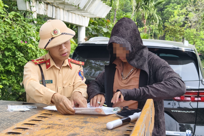 H&agrave; Nội: Nhiều t&agrave;i xế chạy qu&aacute; tốc độ bị phạt nặng- Ảnh 10.