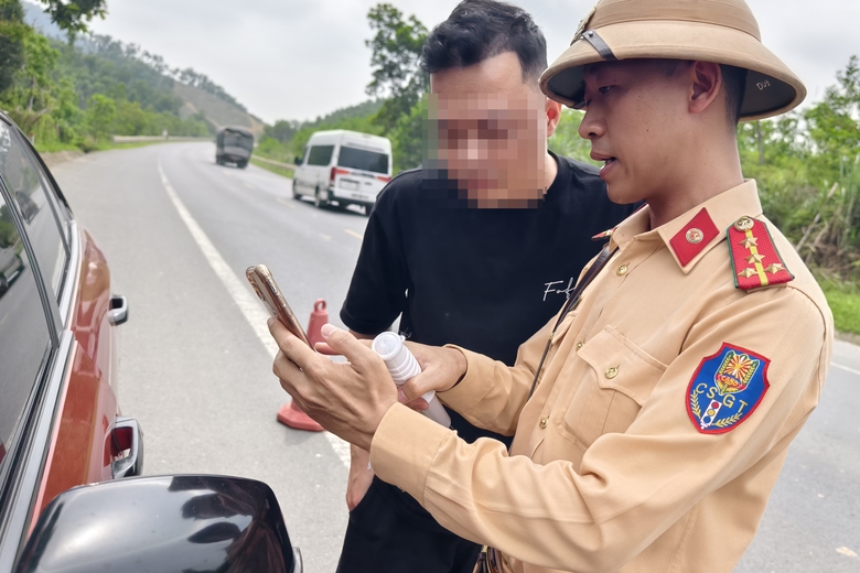 H&agrave; Nội: Nhiều t&agrave;i xế chạy qu&aacute; tốc độ bị phạt nặng- Ảnh 4.