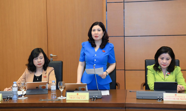 ĐBQH đề xuất tăng mức phạt tối đa vi phạm giao thông lên 200 triệu đồng- Ảnh 2. ĐBQH đề xuất tăng mức phạt tối đa vi phạm giao thông lên 200 triệu đồng- Ảnh 2.