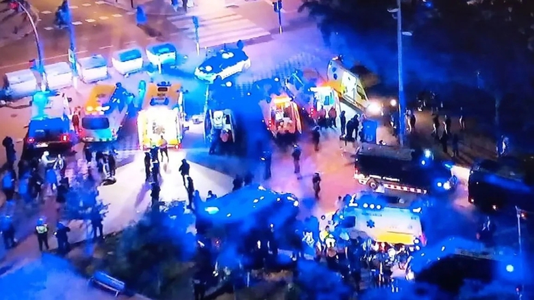 Ô tô lao vào đám đông tại Tây Ban Nha: Ít nhất 13 người bị thương- Ảnh 1. Ô tô lao vào đám đông tại Tây Ban Nha: Ít nhất 13 người bị thương- Ảnh 1.