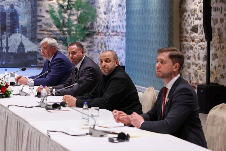 2025-05-16t101103z-301612190-rc2yieajy59e-rtrmadp-3-ukraine-crisis-talks-us-turkey-ukraine.jpg