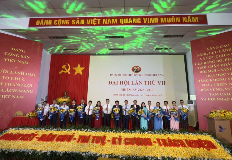 Đại hội Đảng bộ Học viện h&agrave;ng kh&ocirc;ng VN: X&aacute;c định mục ti&ecirc;u, giải ph&aacute;p đổi mới đ&agrave;o tạo- Ảnh 3.