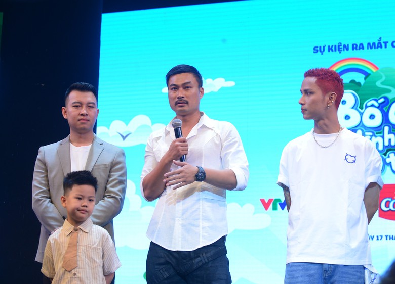 Diễn viên Duy Hưng n&oacute;i về trải nghiệm với con.