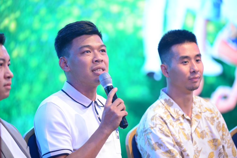 Diễn viên hài Trung Ruồi chia sẻ trong sự kiện.