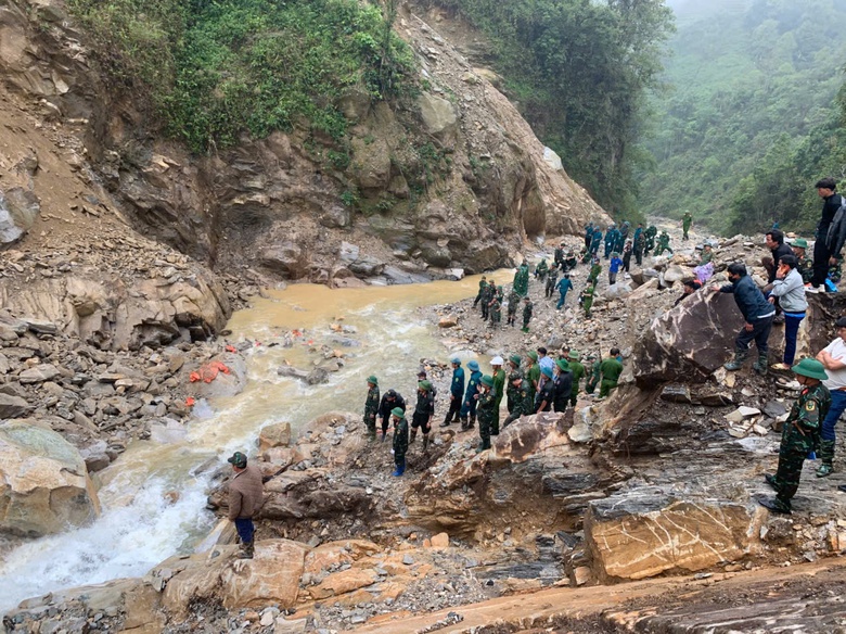 T&igrave;m thấy nạn nh&acirc;n cuối c&ugrave;ng vụ sạt lở tại c&ocirc;ng trường thủy điện ở Lai Ch&acirc;u- Ảnh 1.