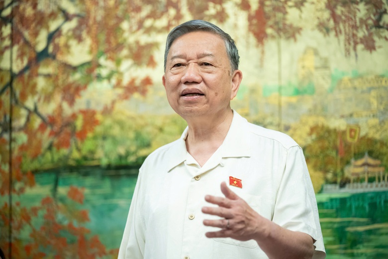 ĐBQH: Khuyến kh&iacute;ch nhập tịch nhưng phải ngăn lợi dụng ch&iacute;nh s&aacute;ch- Ảnh 1.