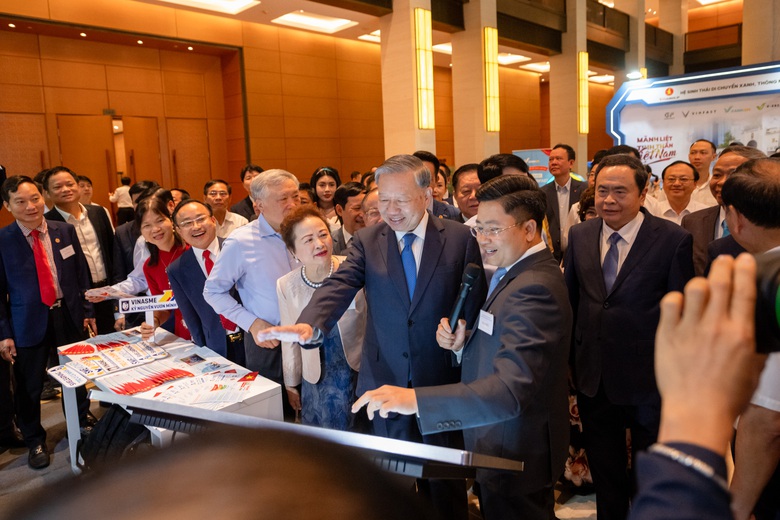 Tổng B&iacute; thư T&ocirc; L&acirc;m: "Bộ tứ trụ cột" sẽ gi&uacute;p đất nước cất c&aacute;nh- Ảnh 2.